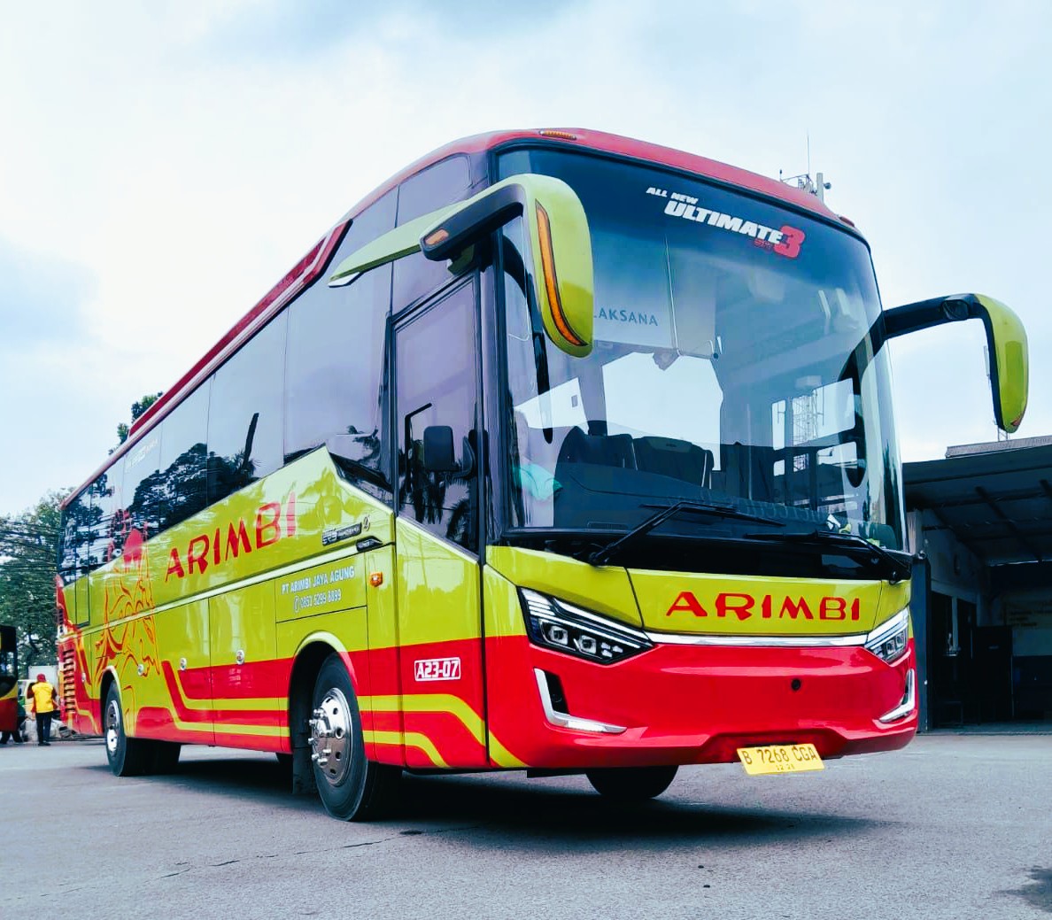 Bus Single Glass Kapasitas 40 Seat 2-2 Toilet Smooking Area